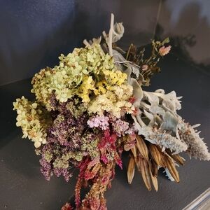 Real Dried Flower Bouquet.